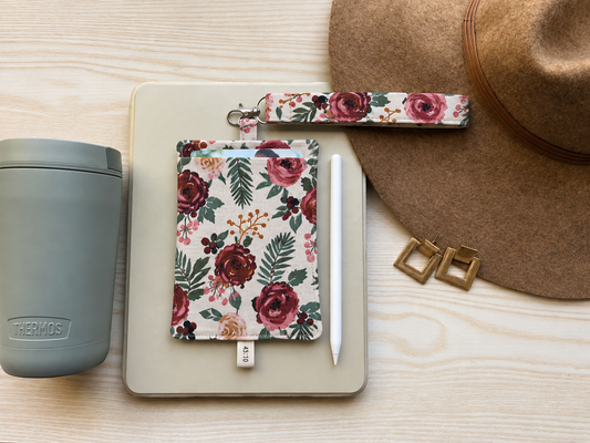 Meadow Rose Wristlet Set