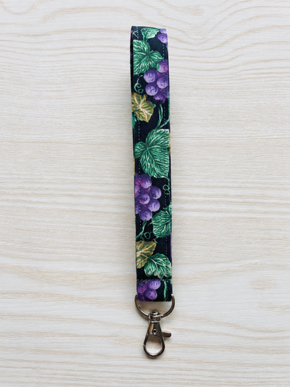 Vineyard Bloom Tiny Tote Wristlet Set